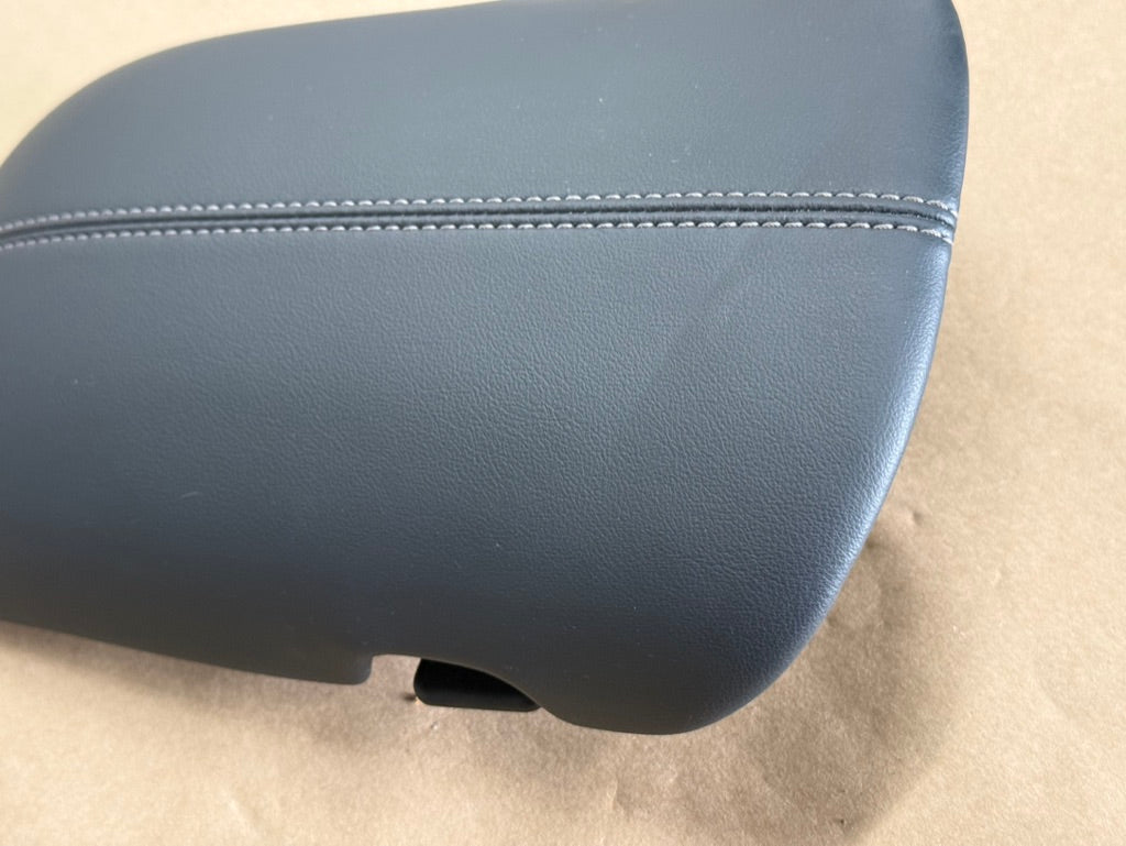 2024-2026 Ford Mustang Center Top Console Lid Armrest
