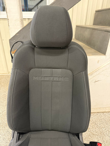 2018-2023 Ford Mustang GT Coupe RH Passenger Seat Black Cloth