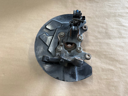 2021-2023 Ford Mustang 5.0 GT RH Passenger Side Front Spindle Knuckle Hub 4 Bolt