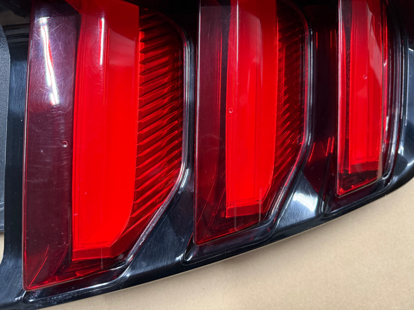 2015-2017 Ford Mustang GT V6 EcoBoost Tail Light RH Passenger Side LED