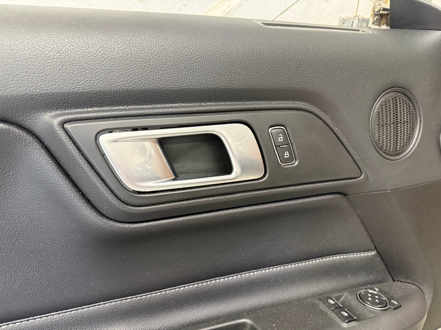 2018-2023 Ford Mustang GT LH Driver Leather Insert Door Panel Grey Stitching