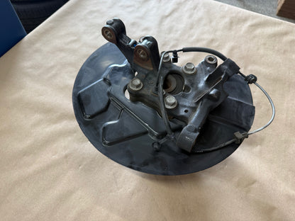 2021-2023 Ford Mustang 5.0 GT RH Passenger Side Front Spindle Knuckle Hub 4 Bolt