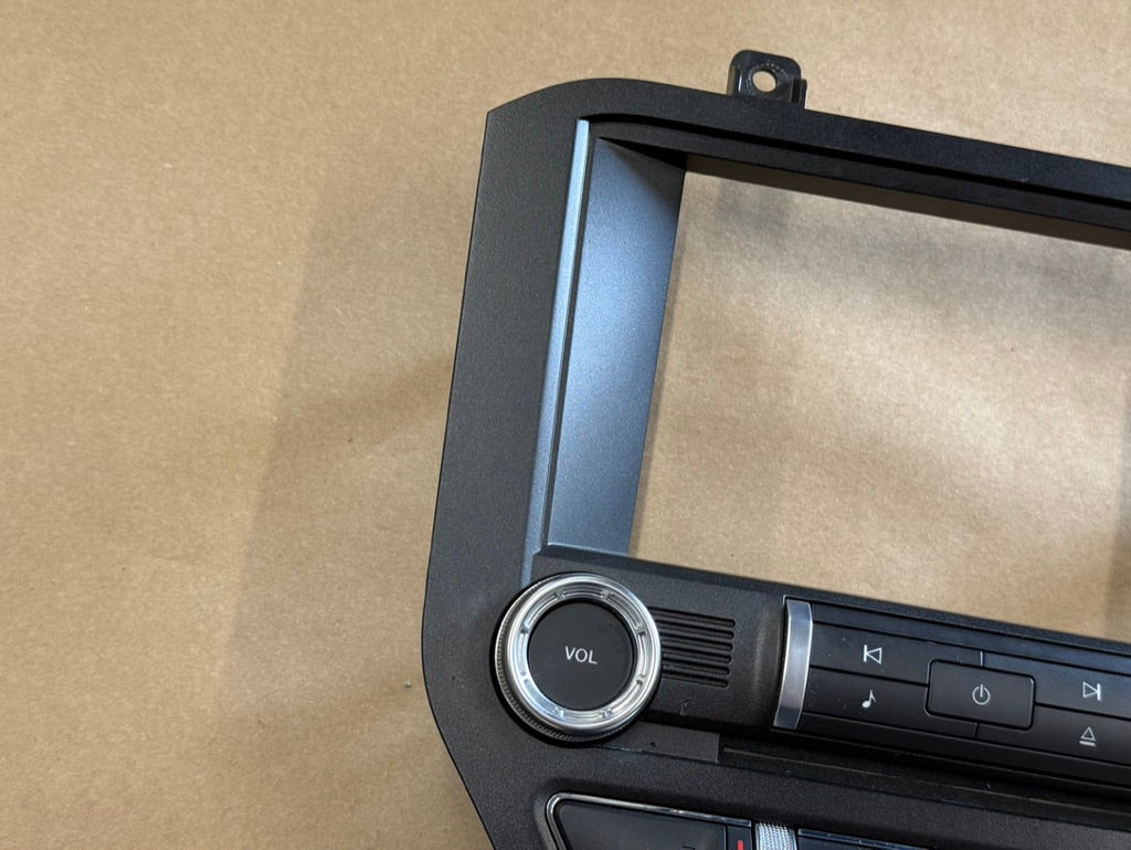 2022 Ford Mustang GT Touch Screen, Face Plate, Radio, Module USB Port