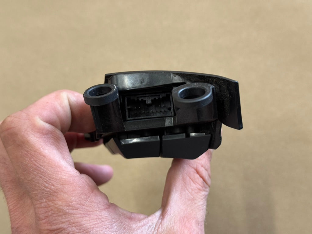 2015-2023 Ford Mustang GT LH Steering Wheel Button Cruise Control Steering