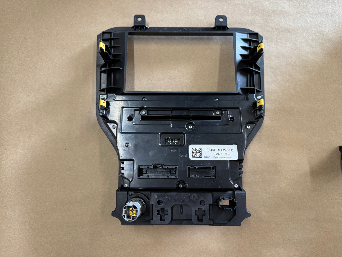 2021 Ford Mustang GT Touch Screen, Face Plate, Radio, Module USB Port