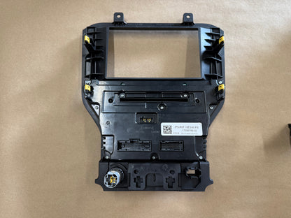 2021 Ford Mustang GT Touch Screen, Face Plate, Radio, Module USB Port