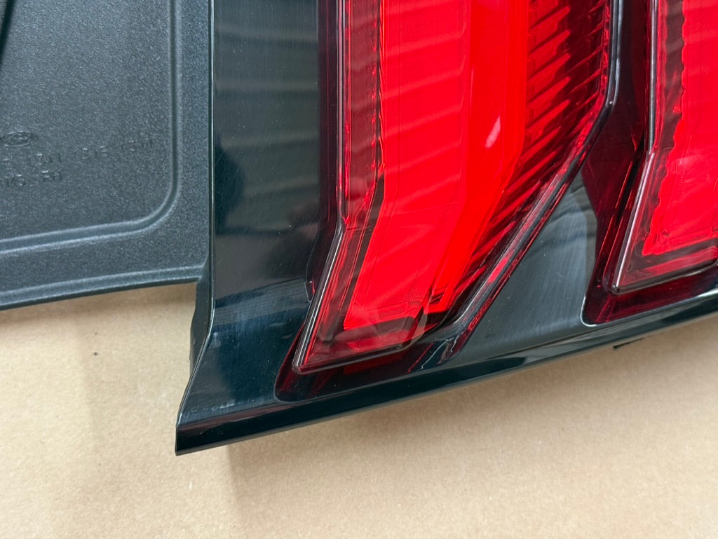 2018-2023 Ford Mustang GT V6 EcoBoost Tail Light RH Passenger Side LED