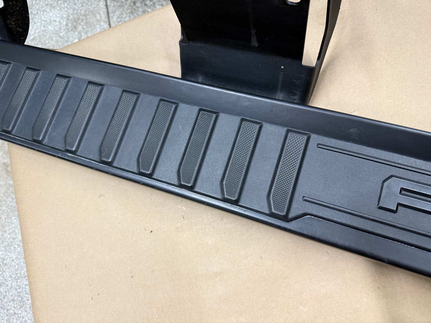 2017-2026 Ford F-250 F-350 LH Driver Side Running Board Crew Cab W/Brackets