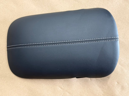 2024-2026 Ford Mustang Center Top Console Lid Armrest