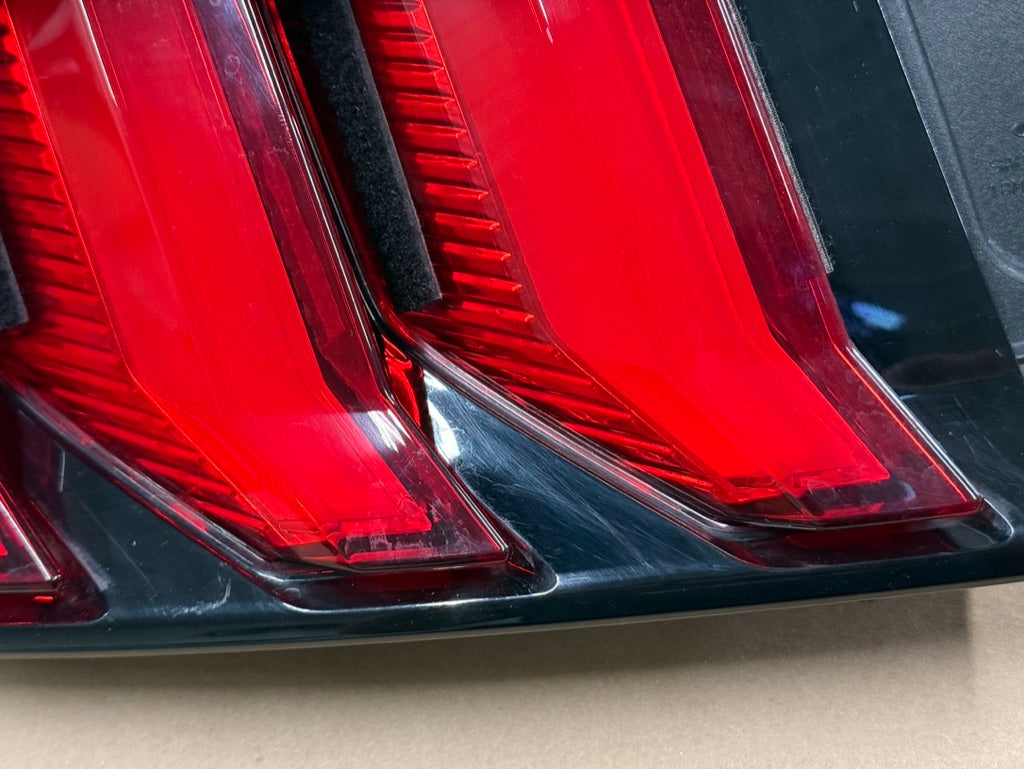 2018-2023 Ford Mustang GT350 GT V6 EcoBoost Tail Light LH Driver Side LED