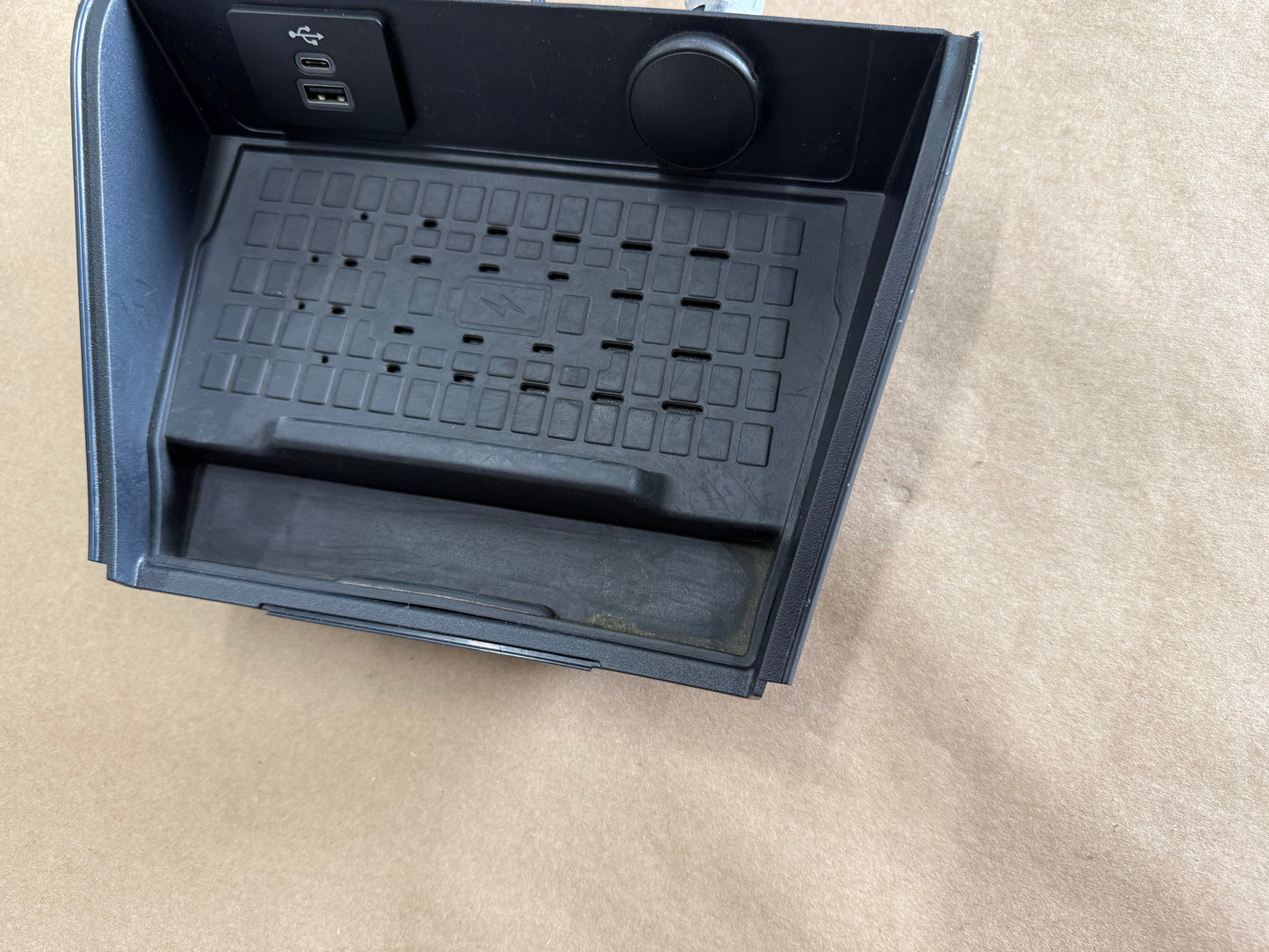 2024-2026 Ford Mustang S650 Wireless Charging Pad Trim Center Console