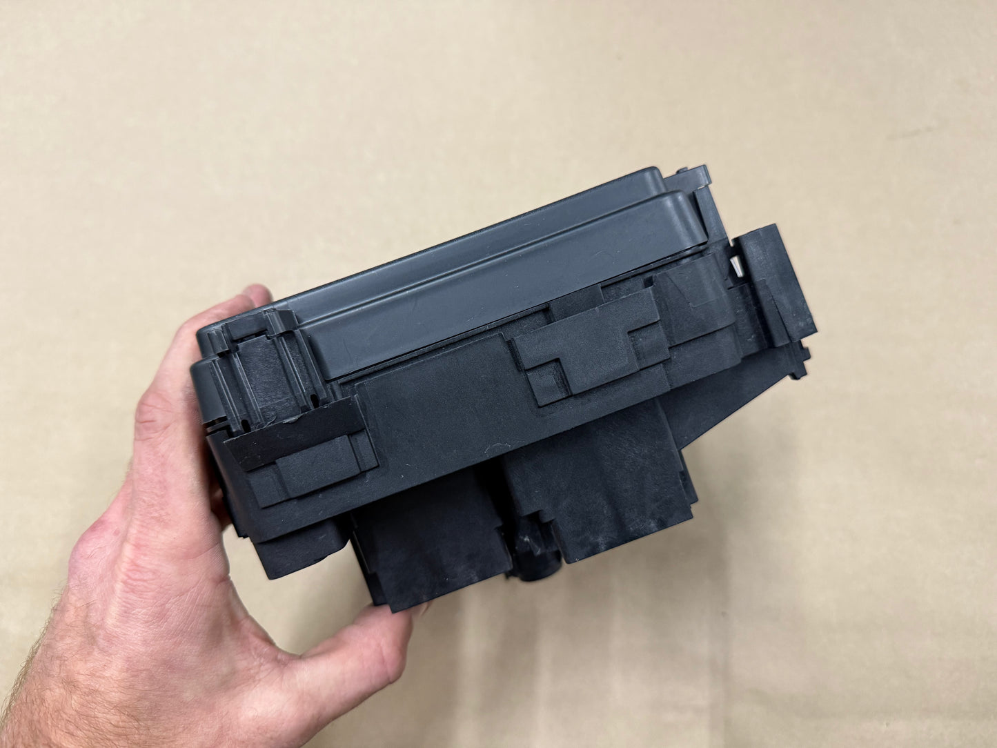 2024-2026 Ford Mustang GT Engine Bay Fuse Box Under Hood