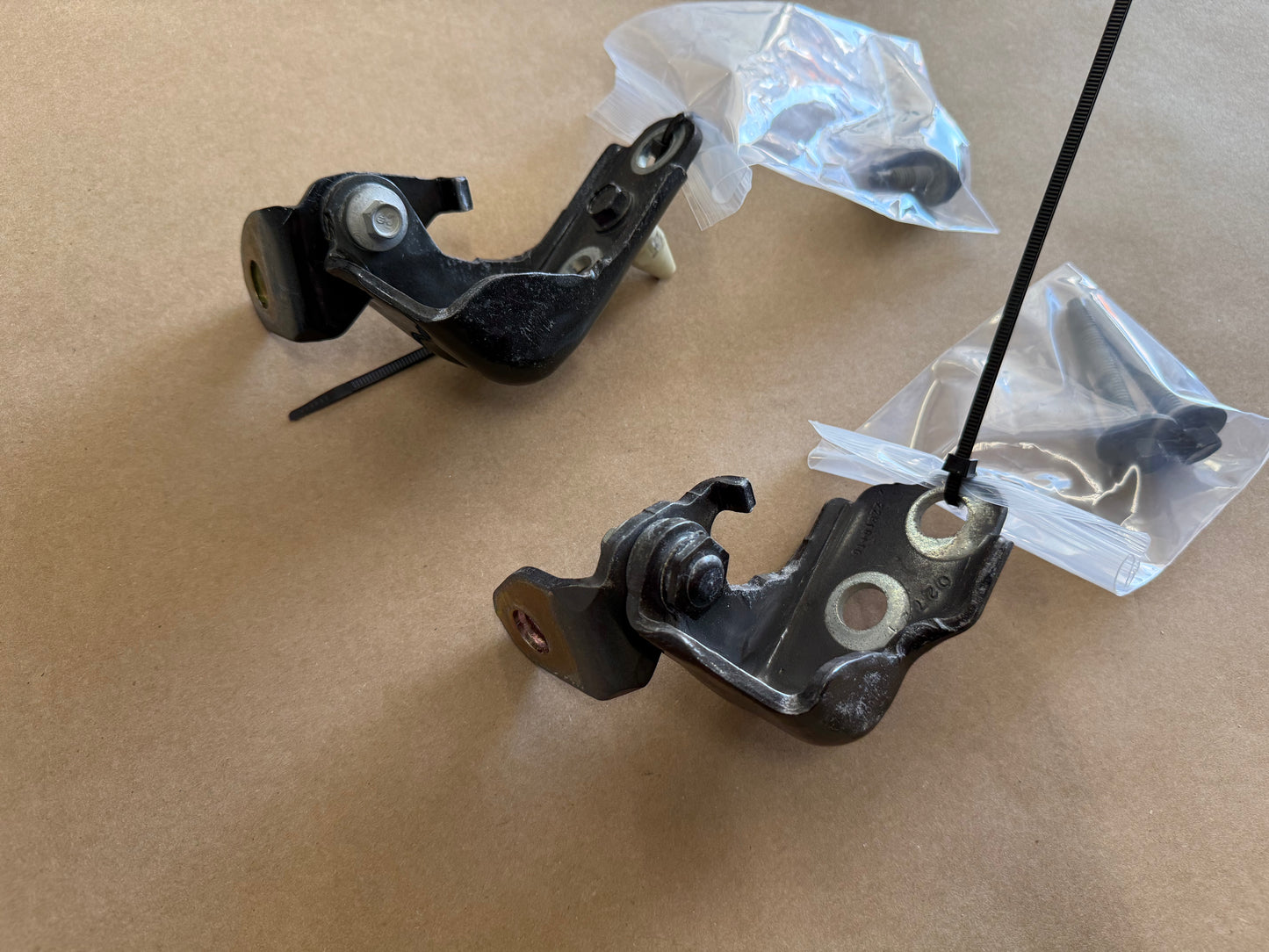 2015-2023 Ford Mustang GT GT500 GT350 Door Hinges RH Pass. Upper Lower "HX"