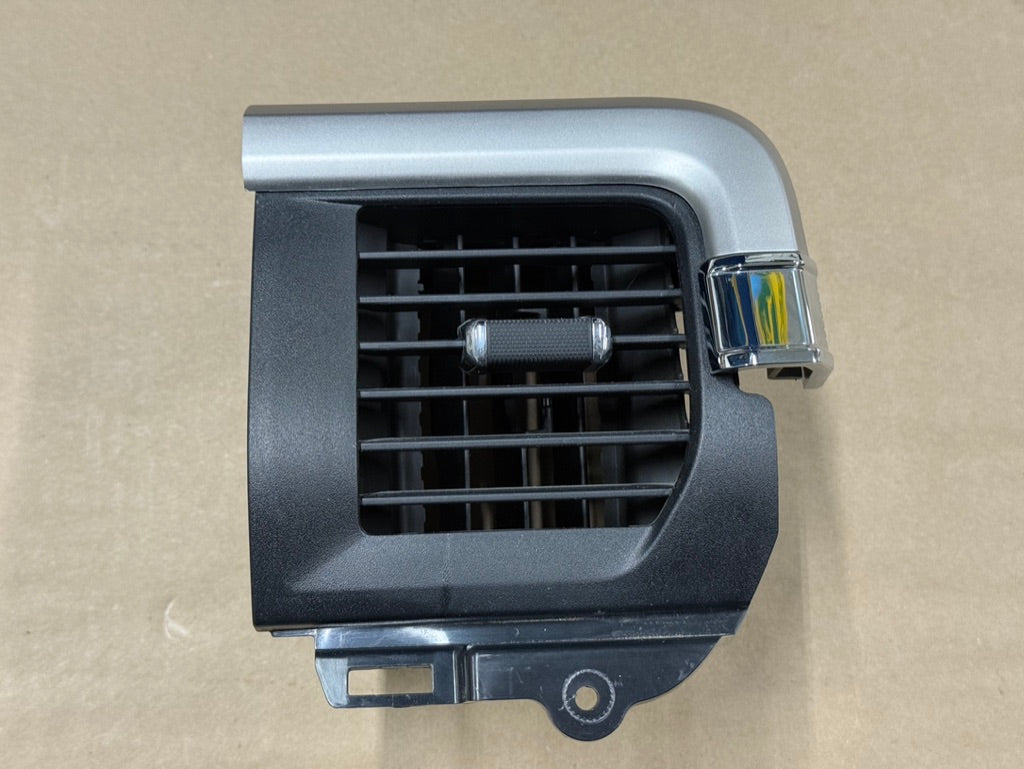 2023-2025 Ford F-250 F-350 RH Passenger Side Dash Vent Trim