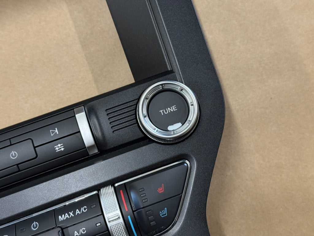 2021 Ford Mustang GT Touch Screen, Face Plate, Radio, Module USB Port