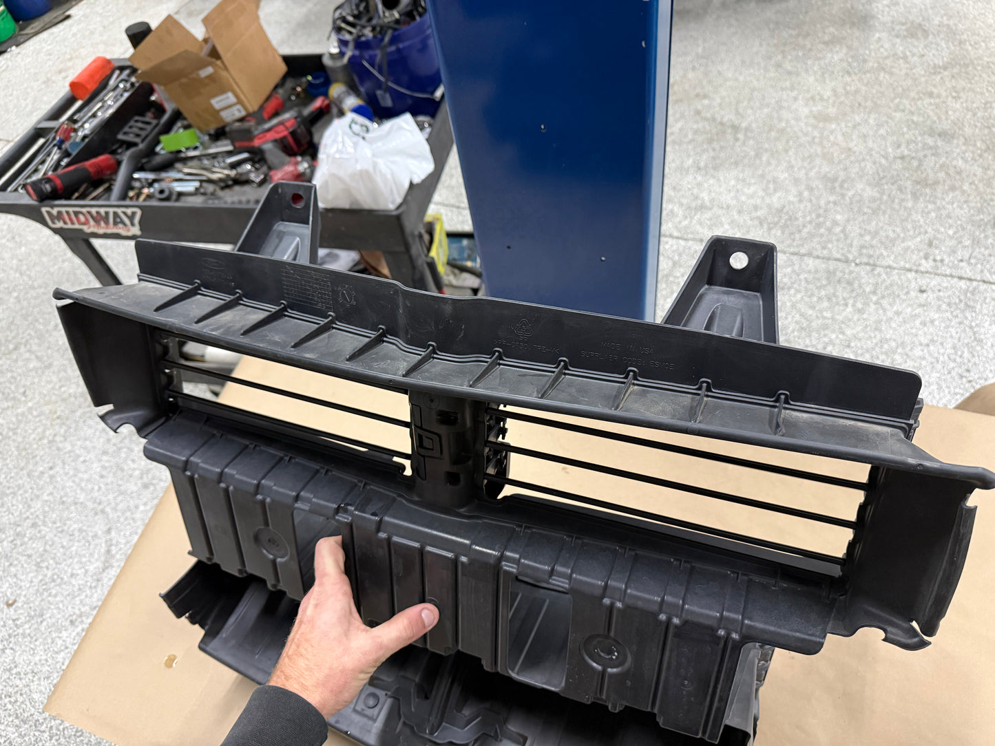 2018-2023 Ford Mustang GT Radiator Air Shutter Grille Assembly