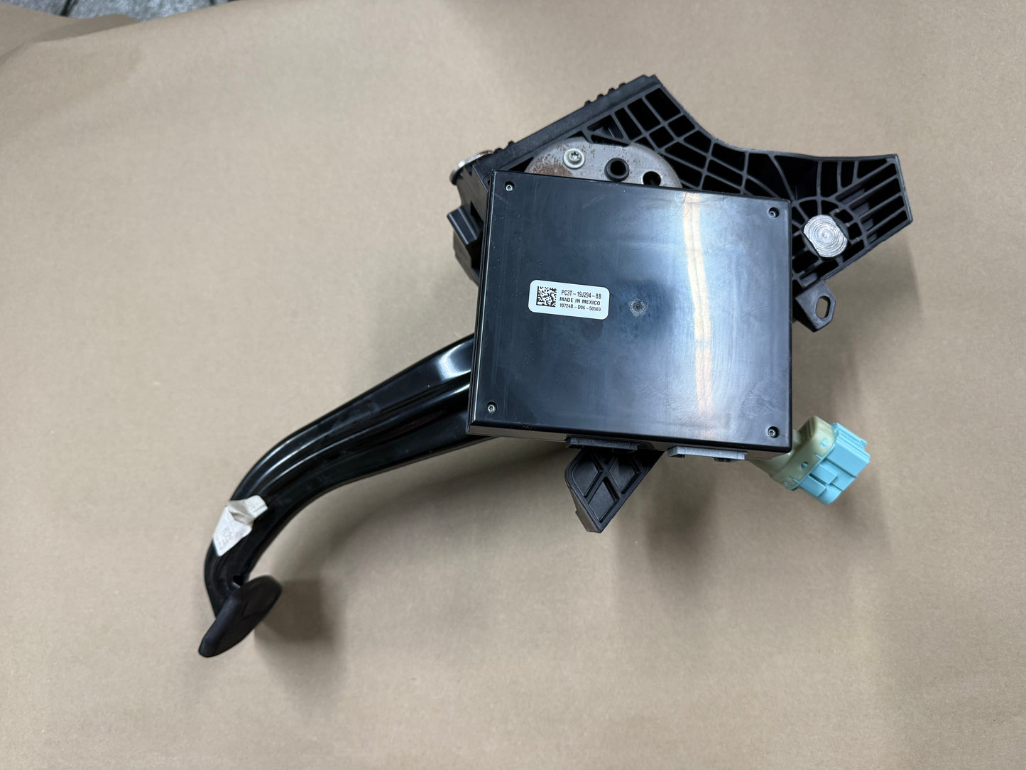 2023-2025 Ford F-250 F-350 Super Duty Brake Pedal