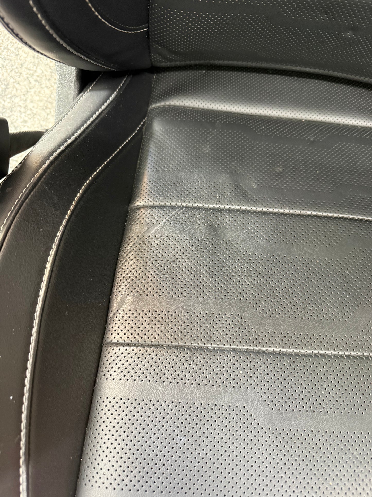 2018-2023 Ford Mustang GT Black Leather Front Rear Power Seats Heat Cooled Vert
