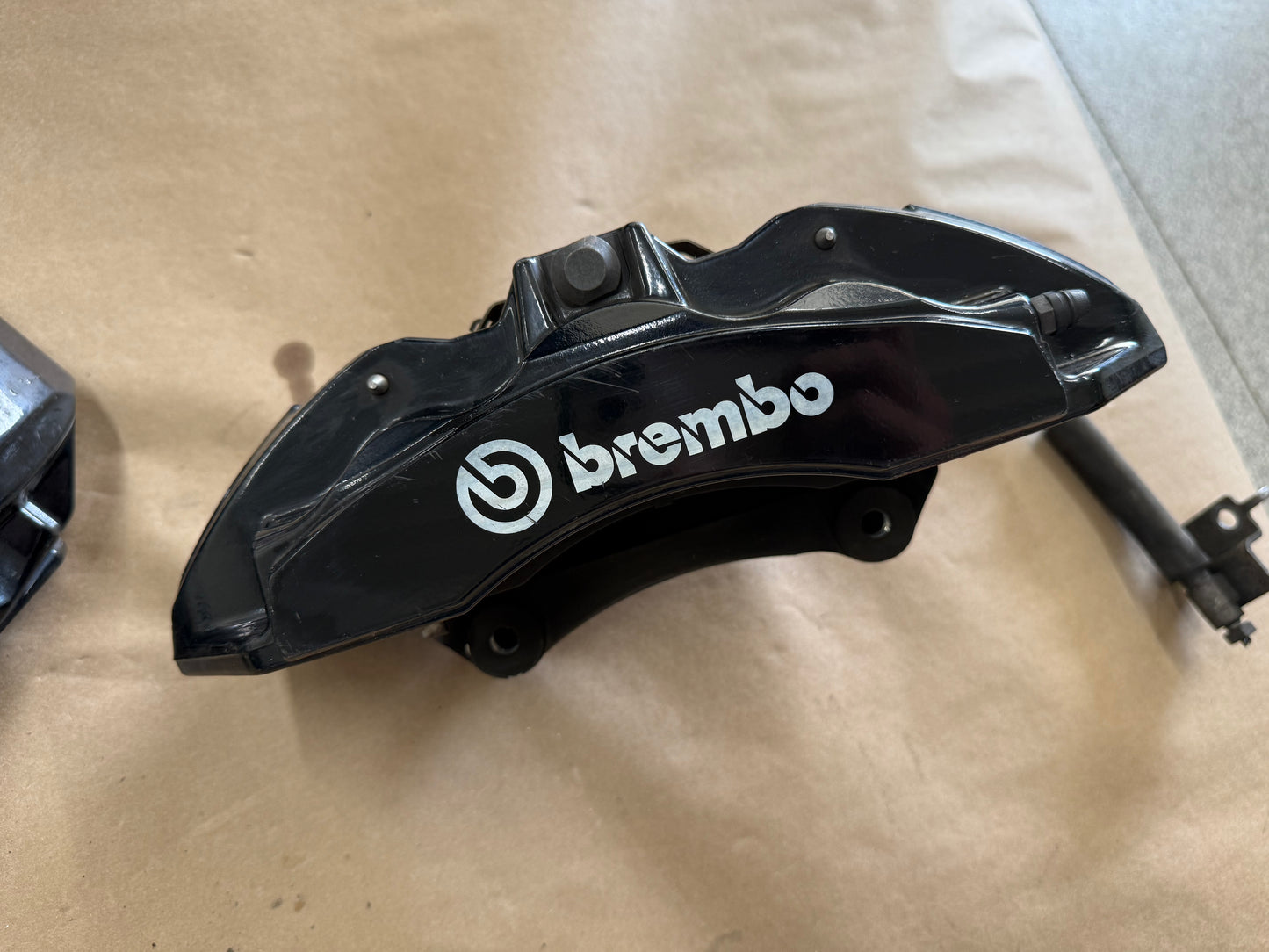 2015-2023 Ford Mustang GT Front 6 Piston BREMBO Brake Calipers