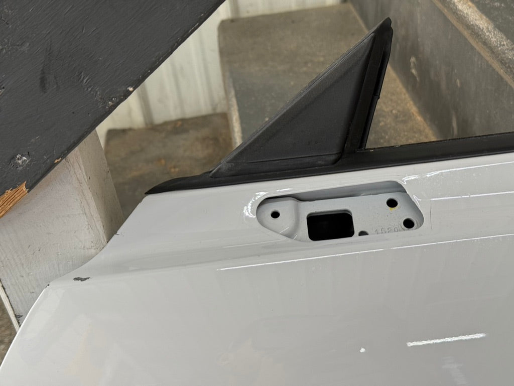 2015-2023 Ford Mustang GT GT500 LH Driver Side Door Complete w/Glass "YZ"