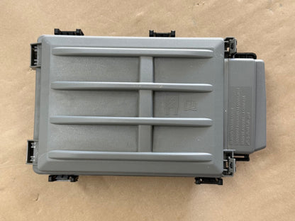 2023-2026 Ford F-250 F-350 Super Duty 7.3L Gas Engine Bay Fuse Box
