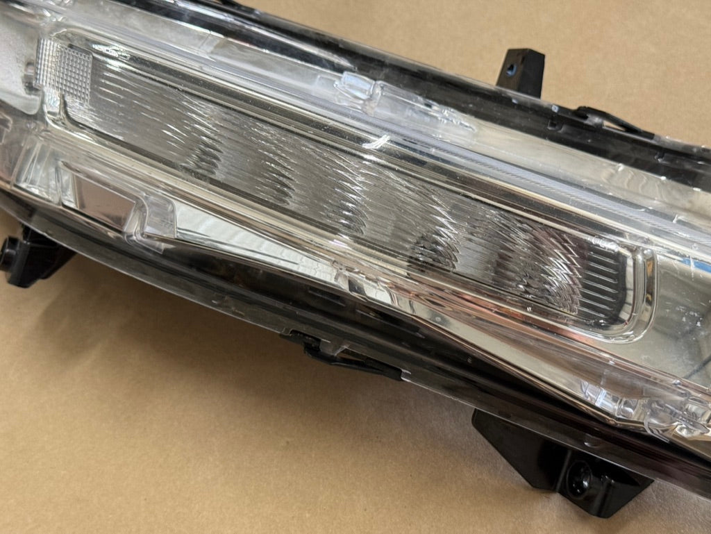 2018-2023 Mustang GT RH Passenger Side Turn Signal Light Fog Light LED