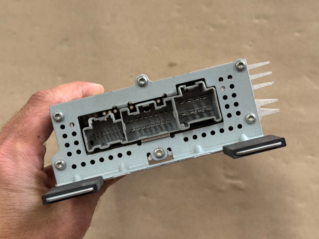 2010-2015 Chevrolet Camaro SS Amp Amplifier