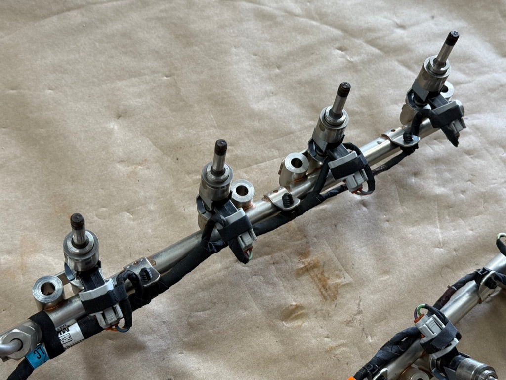 2024-2026 Ford Mustang GT 5.0L Coyote Direct Injection Fuel Rail Injectors