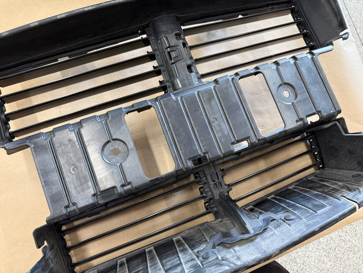2018-2023 Ford Mustang GT Radiator Air Shutter Grille Assembly