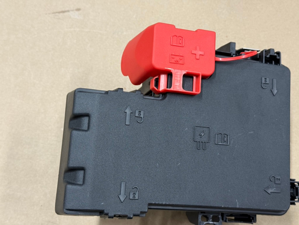 2024-2026 Ford Mustang GT Engine Bay Fuse Box Under Hood