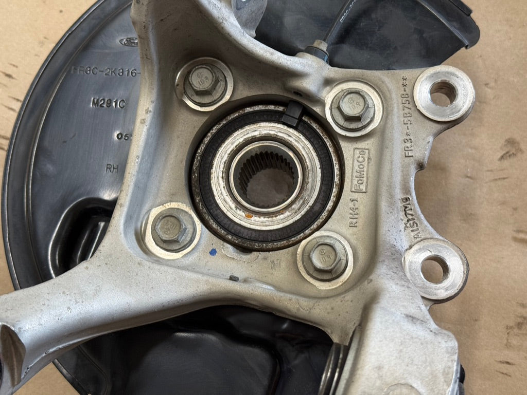 2015-2023 Ford Mustang 5.0 GT RH Passenger Side Rear Spindle Knuckle Hub