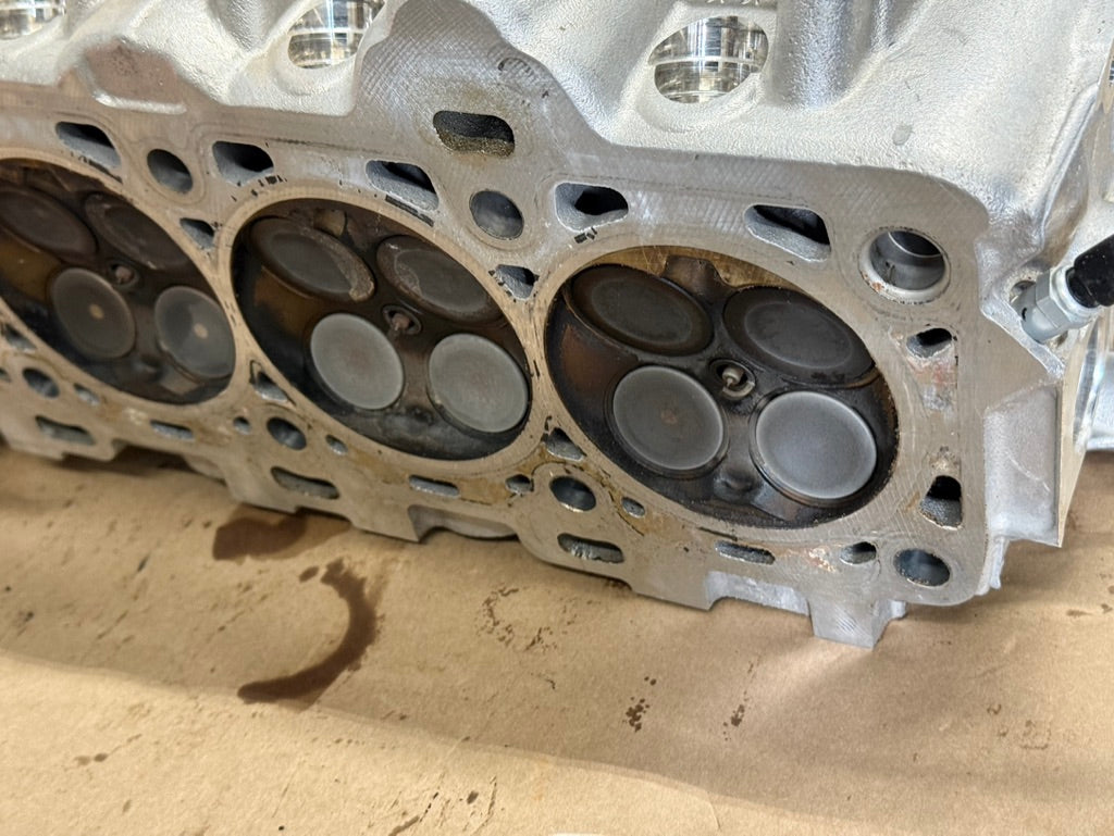 2024-2026 Ford Mustang DOHC Cylinder Heads RH LH Pair Valves 5.0L Coyote Gen 4