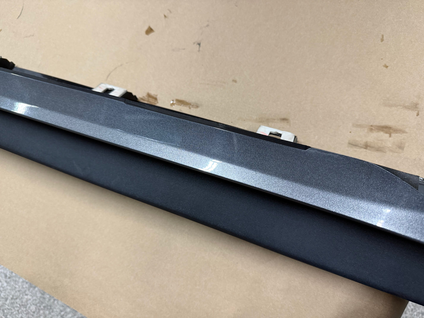 2015-2023 Ford Mustang GT V6 LH Side Skirt Molding Driver Side "J7"