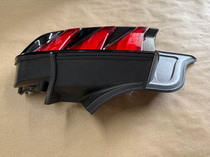 2018-2023 Ford Mustang GT V6 EcoBoost Tail Light RH Passenger Side LED