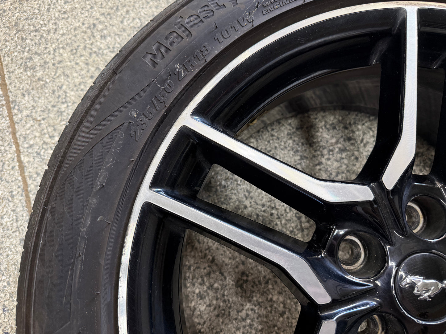 2018-2023 Ford Mustang GT 5.0 18x8" Wheel Rim Kumho Majesty 235/50/18