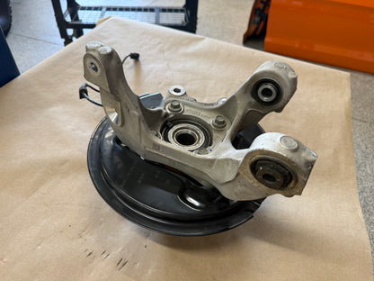 2015-2023 Ford Mustang 5.0 GT RH Passenger Side Rear Spindle Knuckle Hub