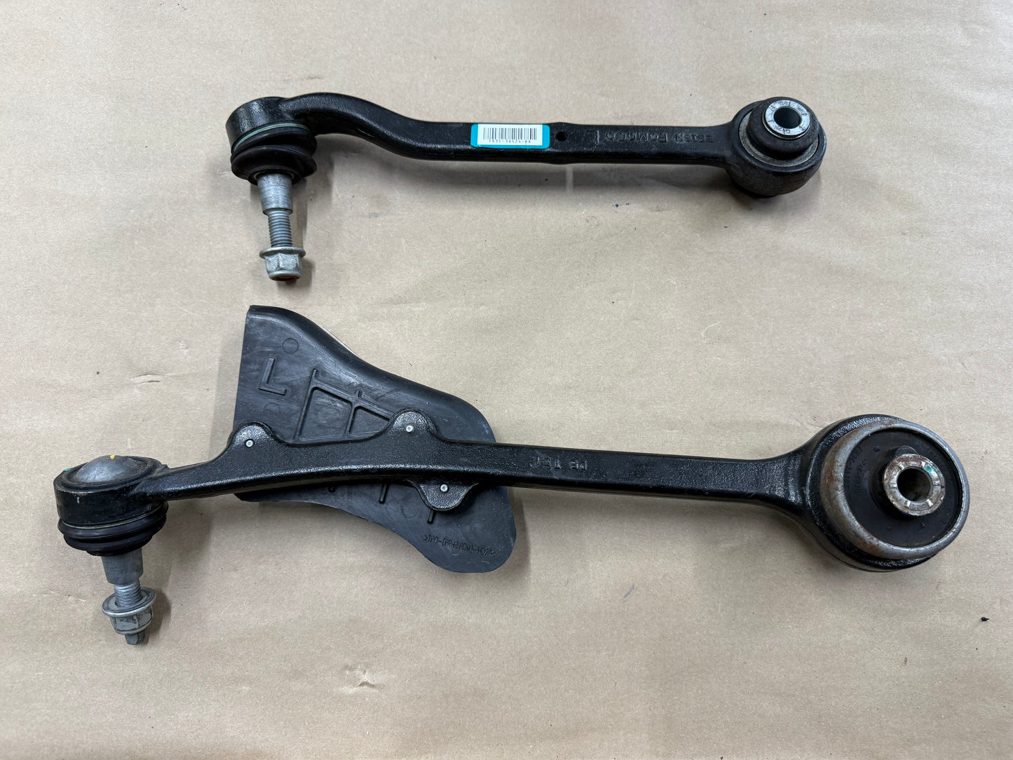 2015-2023 Mustang GT Driver LH Side Front Control Arms Frontward Rearward PP1
