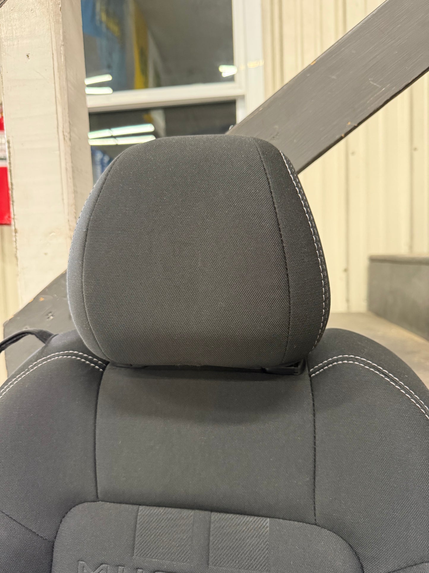 2018-2023 Ford Mustang GT Coupe RH Passenger Seat Black Cloth