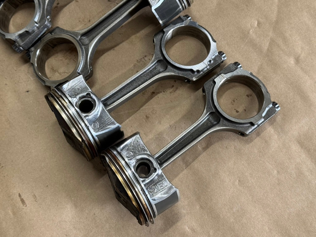 2024-2026 Ford Mustang GT Coyote 5.0L Pistons Rods Set of 8 8k miles