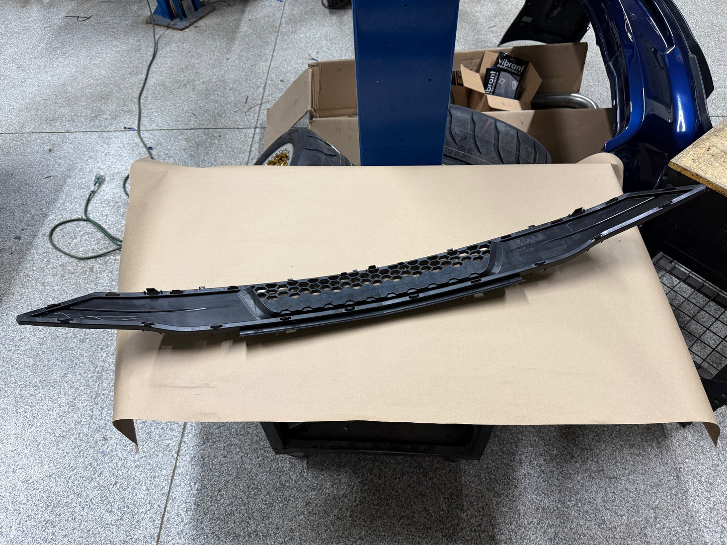 2018-2023 Ford Mustang GT Front Bumper Lower Grille