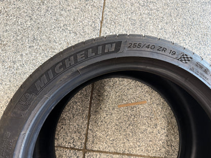 Michelin Pilot Sport 4 S 255/40/ZR19 Tire