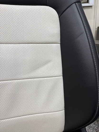 2018-2023 Ford Mustang GT Black/White Leather Front Rear Power Seats Heat/Cooled