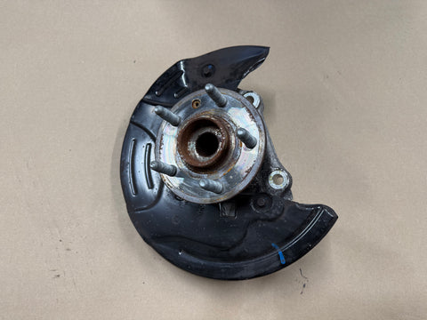 2010-2015 Chevrolet Camaro SS LH Driver Front Spindle Knuckle Hub GM