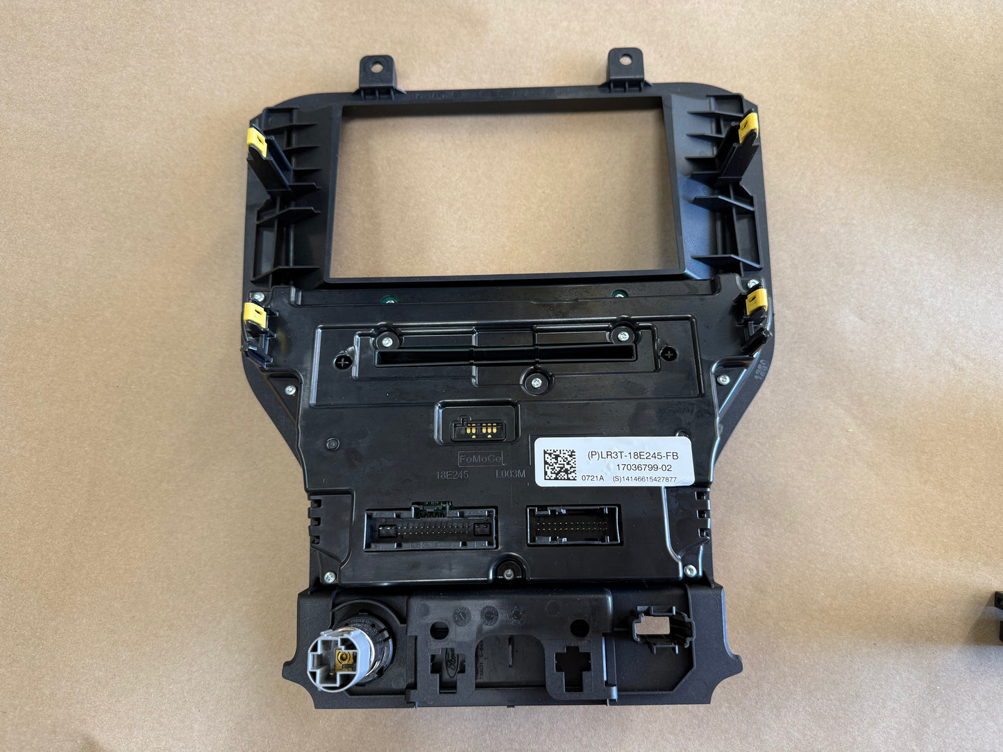 2021 Ford Mustang GT Touch Screen, Face Plate, Radio, Module USB Port