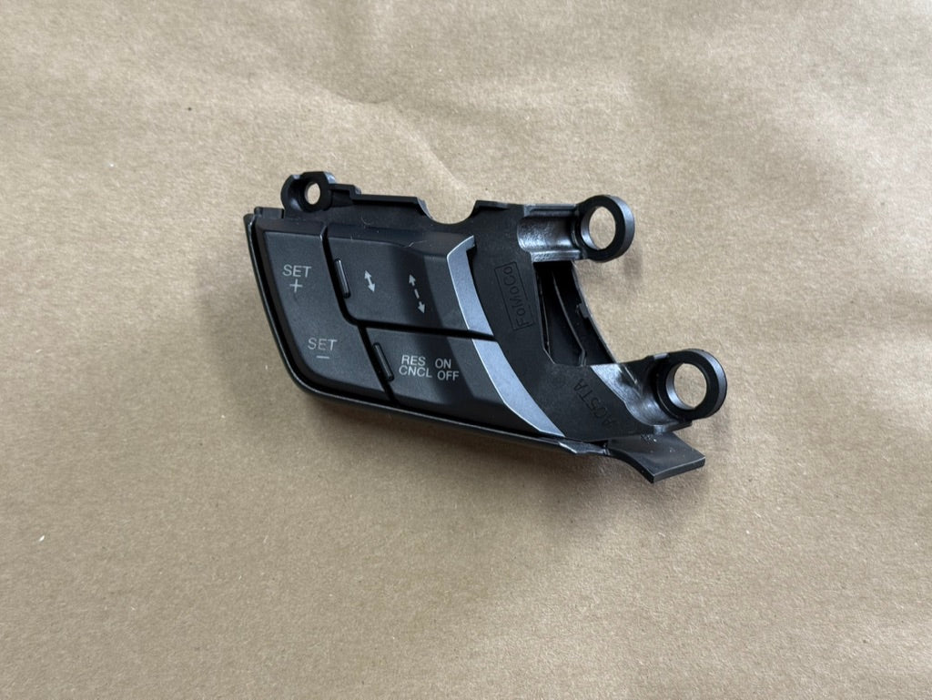 2015-2023 Ford Mustang GT LH Steering Wheel Button Cruise Control Steering
