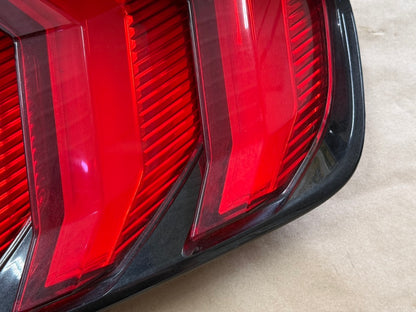 2018-2023 Ford Mustang GT V6 EcoBoost Tail Light RH Passenger Side LED