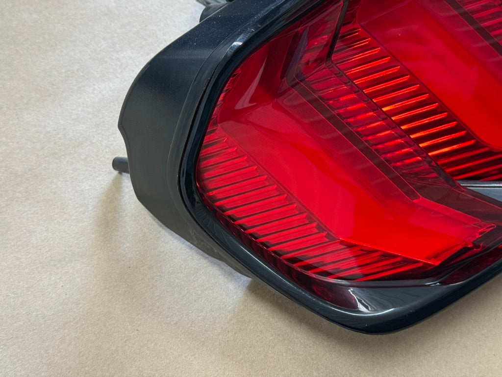 2018-2023 Ford Mustang GT350 GT V6 EcoBoost Tail Light LH Driver Side LED