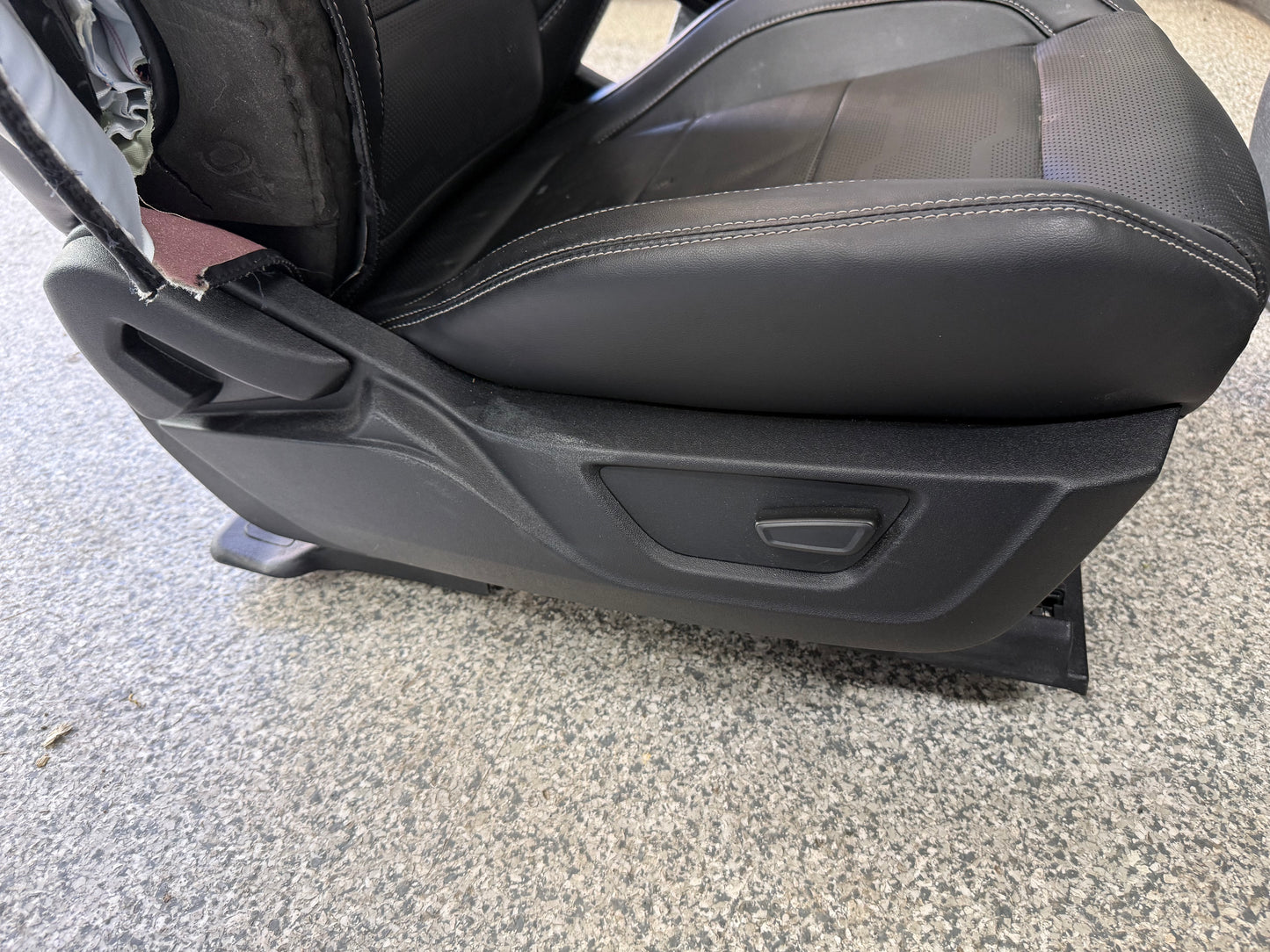 2018-2023 Ford Mustang GT Black Leather Front Rear Power Seats Heat Cooled Vert