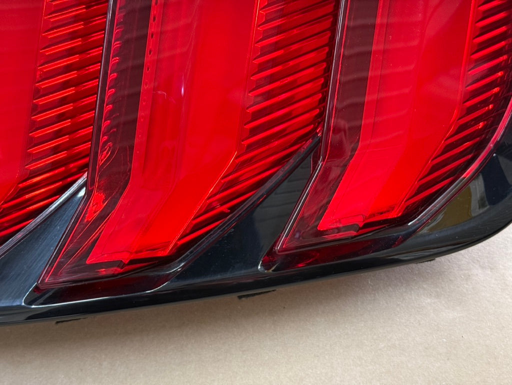 2018-2023 Ford Mustang GT V6 EcoBoost Tail Light RH Passenger Side LED