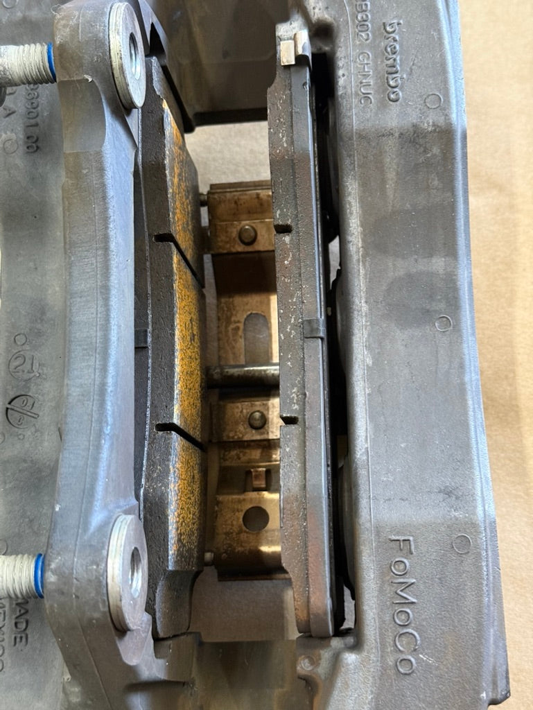 2015-2023 Ford Mustang GT Front 6 Piston BREMBO Brake Calipers